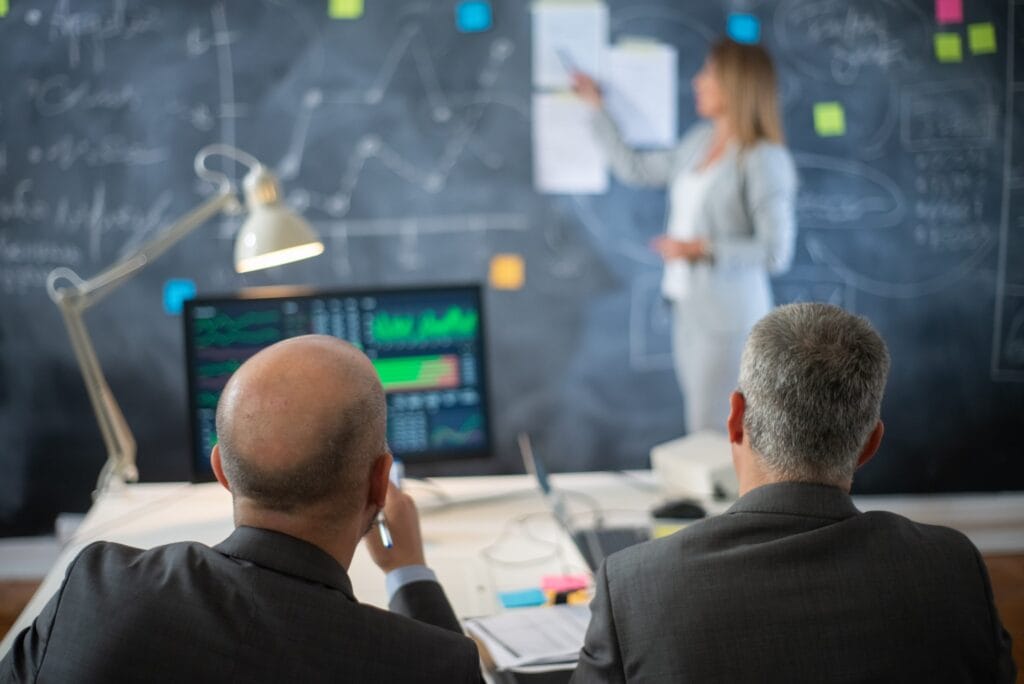 What’s Prompt Engineering for Analysts and How to Learn it?